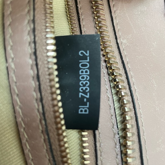 Authentic Valentino Rockstud Blush Pink 2 Way Bag - Picture 4 of 11